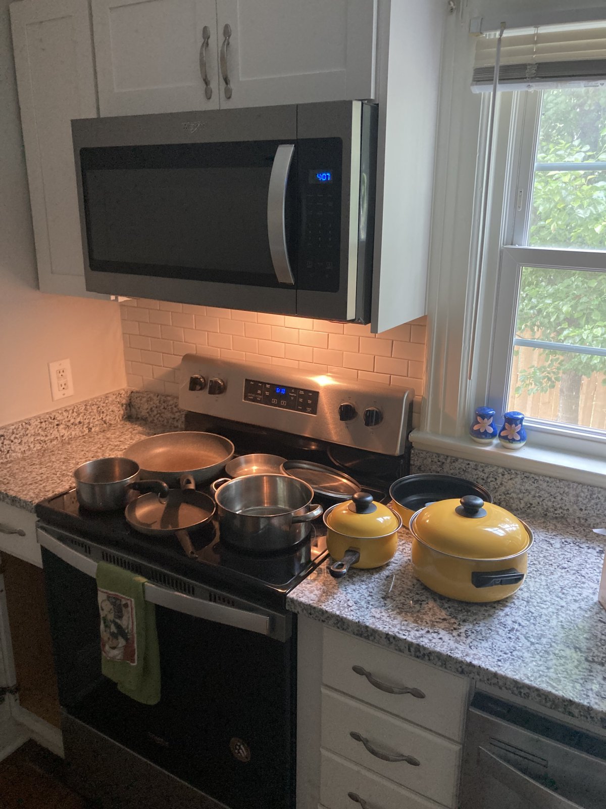 Lil Gem Belmont Furnished Nurse Rental just 1 mile to CaroMont Belmont Hospital, I-85 (Exit 26), and historic downtown Belmont