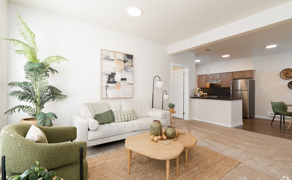 SUITABLE 1 BED/ 1 BATH APARTMENT IN WALNUT