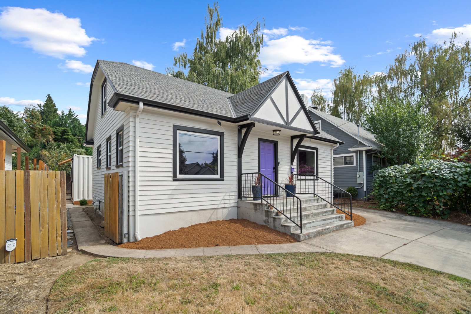SE Portland Cottage in the City